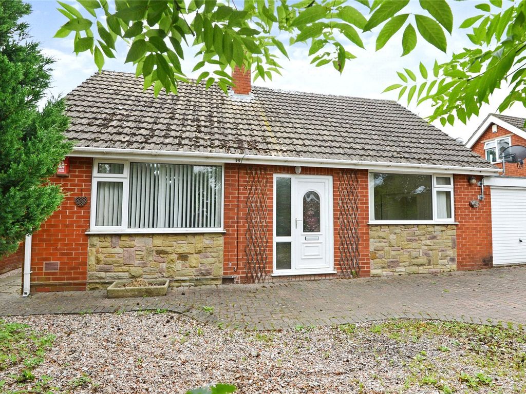 3 bed bungalow for sale in Dig Lane, Wybunbury, Nantwich, Cheshire CW5