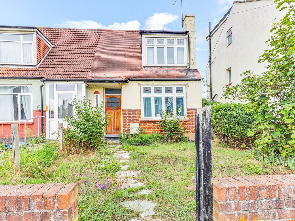 3 bed semidetached house for sale in Lonsdale Road, Southend SS2 Zoopla