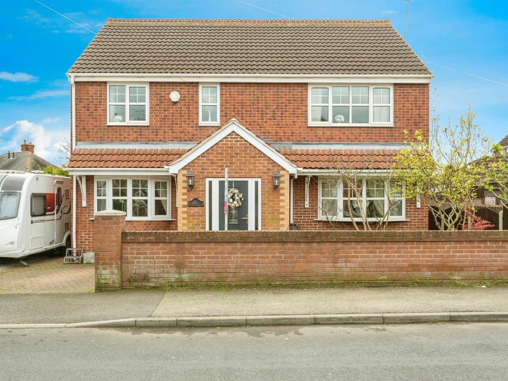 4 bed detached house for sale in Old Road, Conisbrough, Doncaster DN12