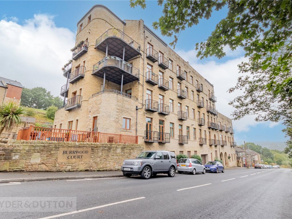 2 bed flat for sale in Stainland Road, Holywell Green, Halifax, West