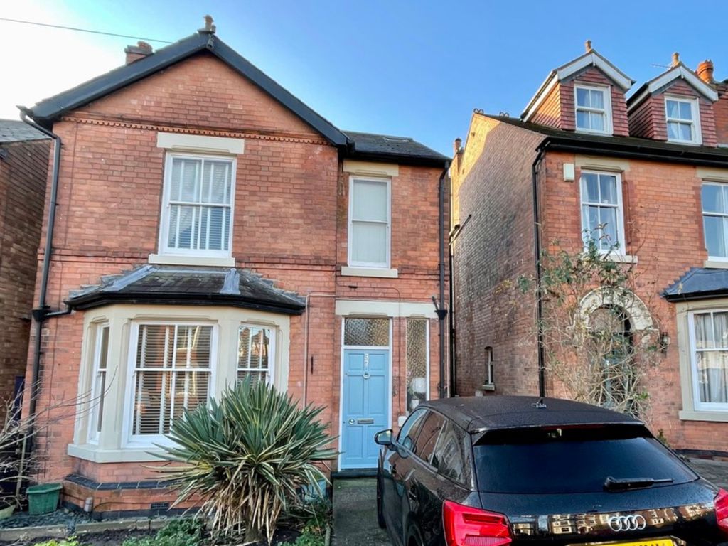 5 bed detached house for sale in Orlando Drive, Carlton, Nottingham NG4