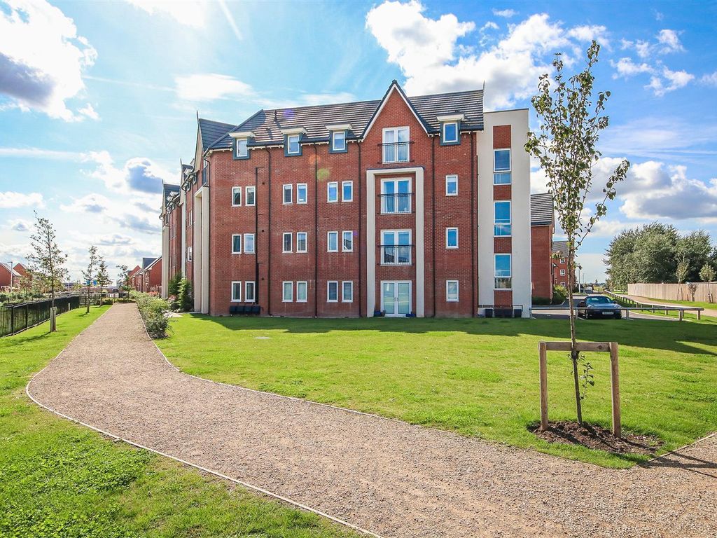 2 bed flat for sale in Bramble Court, Southport PR8, £150,000 Zoopla