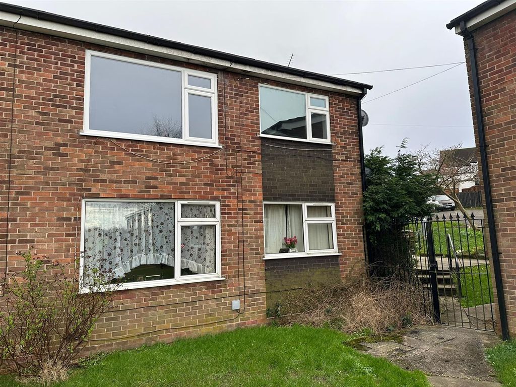 1 bed flat to rent in Ledo Avenue, Ripley DE5, £550 pcm Zoopla