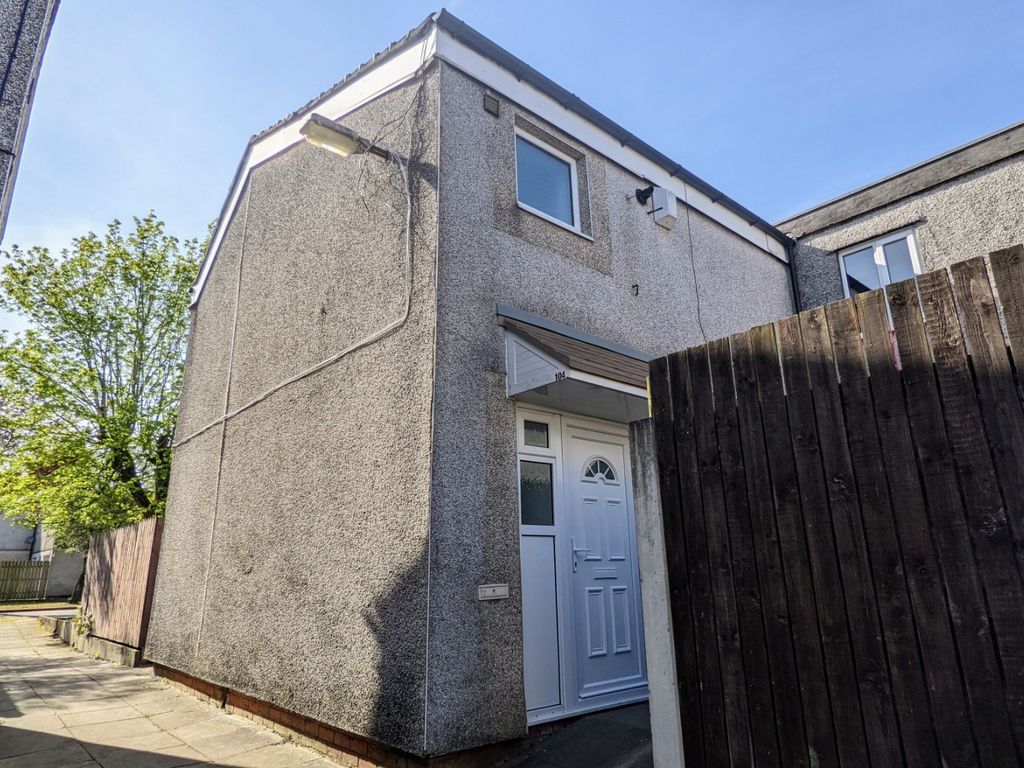 3 bed semidetached house for sale in Enstone, Skelmersdale, Lancashire