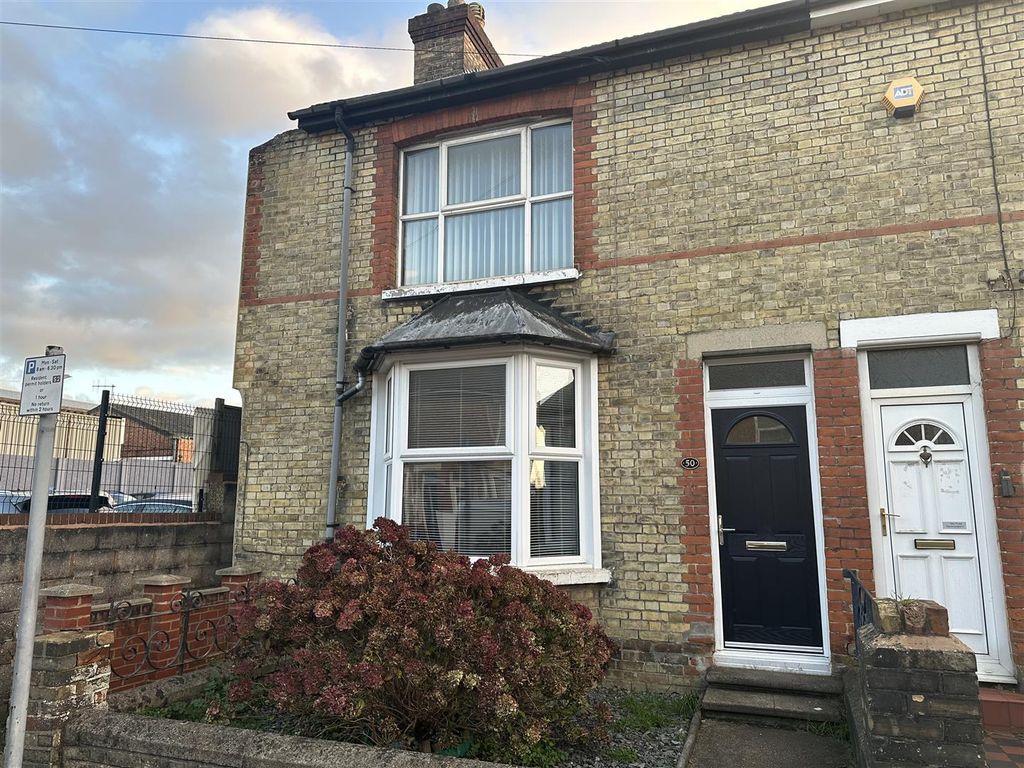 2 bed semidetached house for sale in Campbell Road, Maidstone ME15, £
