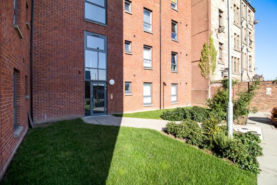2 bed flat for sale in Gallowgate, Parkhead, Glasgow G31 Zoopla