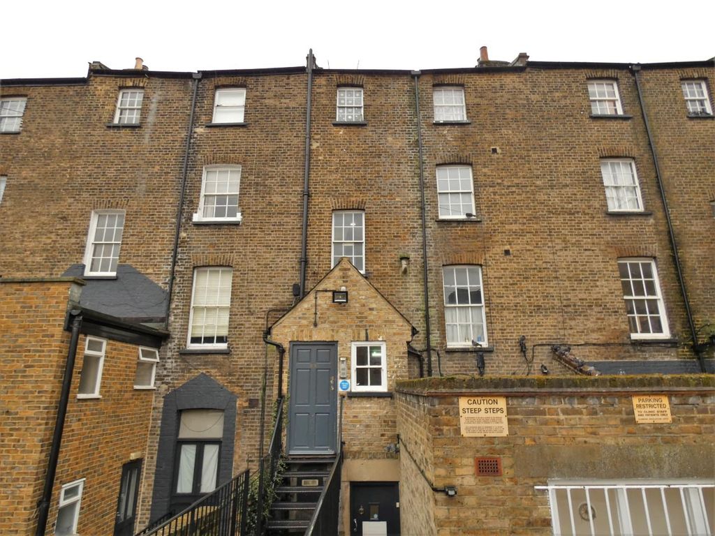 1 bed property to rent in Harmer Street, Gravesend DA12 Zoopla