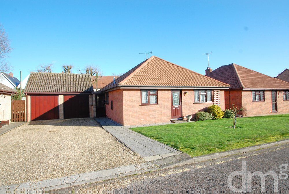 2 bed detached bungalow for sale in Morley Road, Tiptree, Colchester