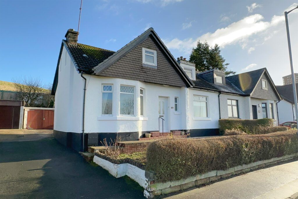 4 bed semidetached bungalow for sale in Street, Clydebank G81