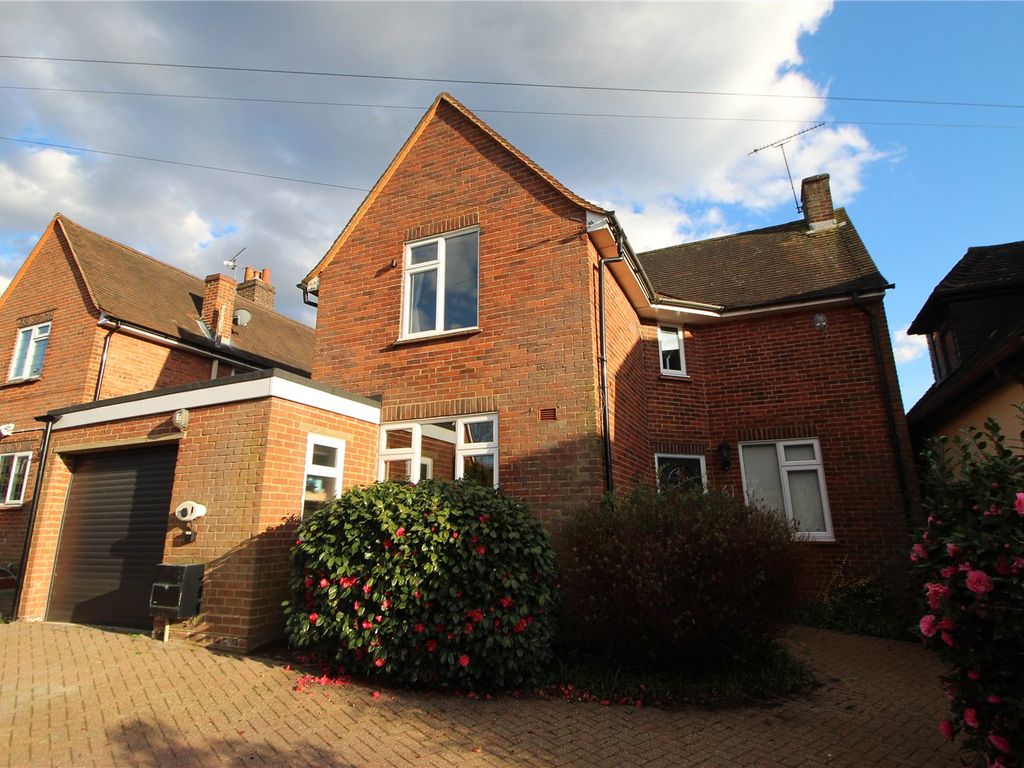 3 bed detached house for sale in Woodlands Road, Camberley GU15 Zoopla