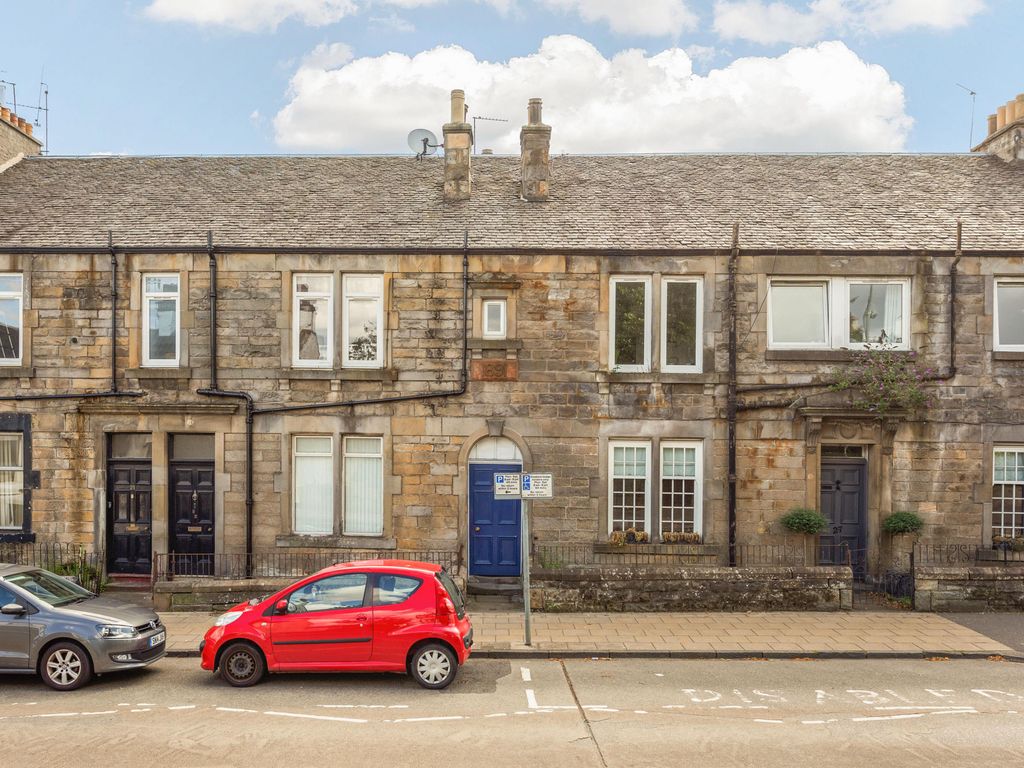 2 bed flat to rent in 25c West Main Street, Broxburn EH52, £850 pcm