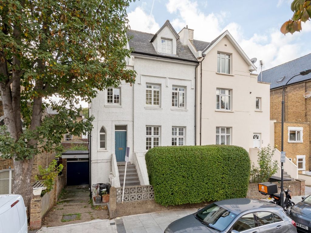 Godolphin Road, Shepherds Bush W12  