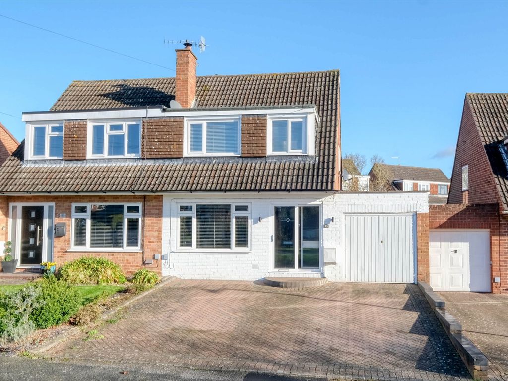 3 bed semidetached house for sale in Alcester Road, Lickey End
