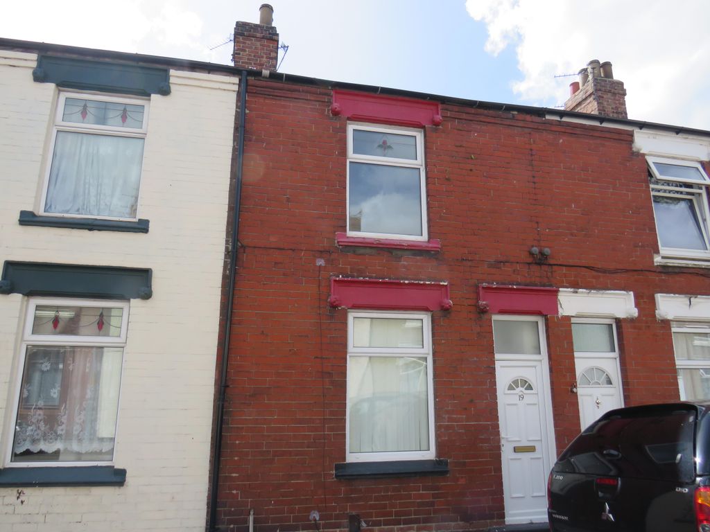 2 bed terraced house to rent in Peaton Street, North Ormesby