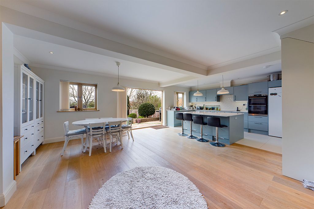 3 bed end terrace house for sale in Bridgwater Road, Ruislip HA4, £