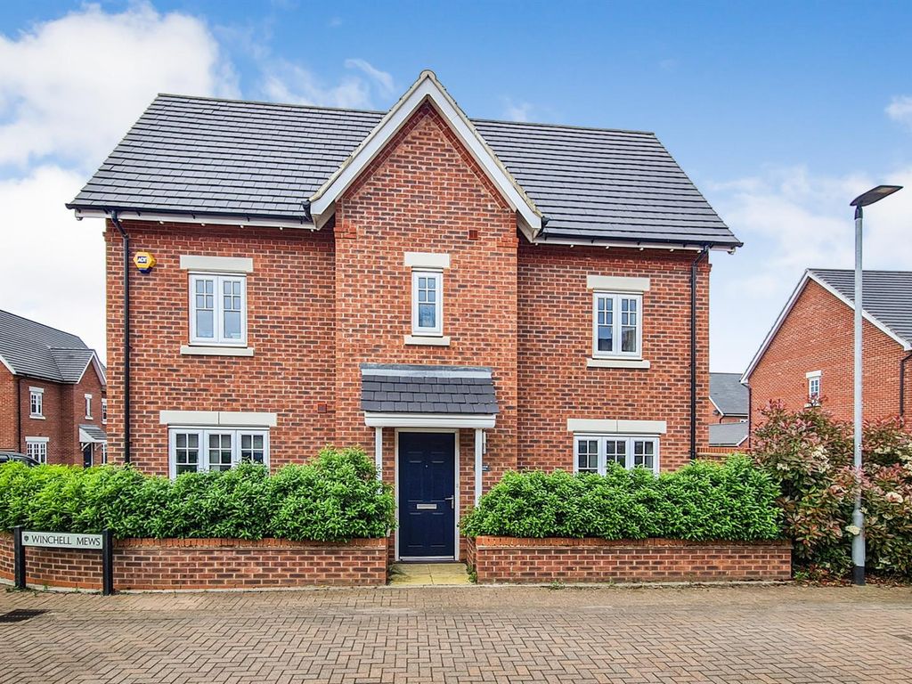 3 bed detached house for sale in Winchell Mews, Great Denham, Bedford