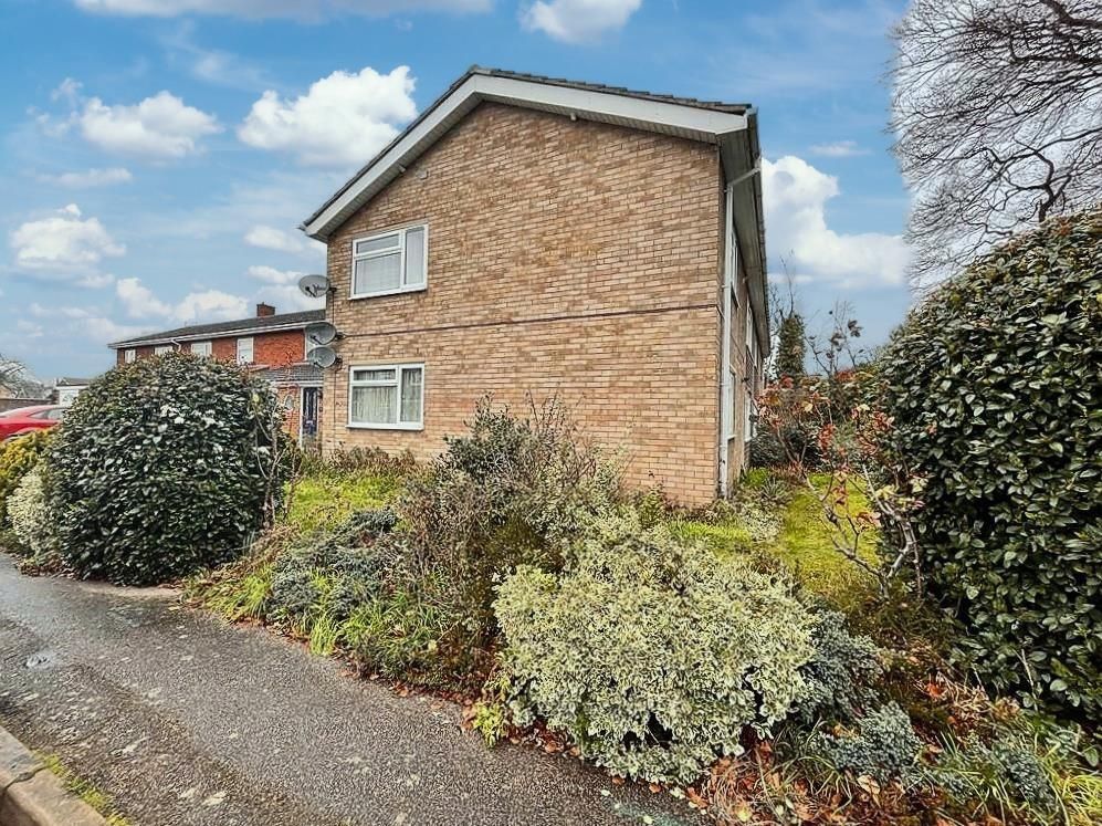 2 bed flat for sale in Brigham Gardens, Biggleswade SG18 Zoopla