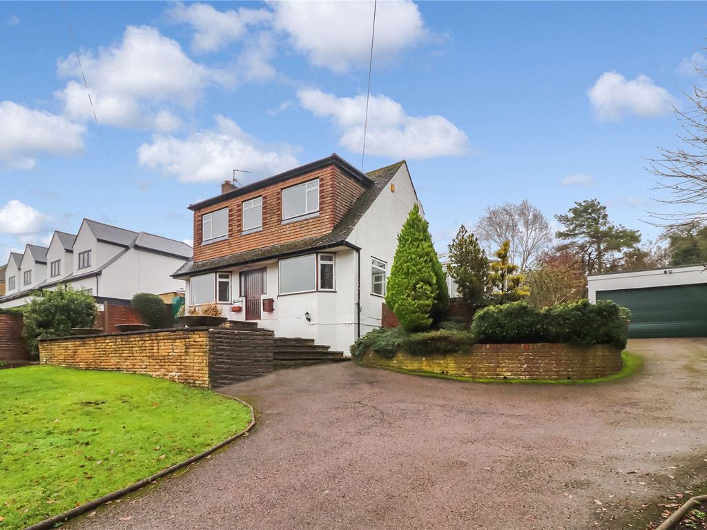 3 bed detached house for sale in Dunny Lane, Chipperfield, Kings