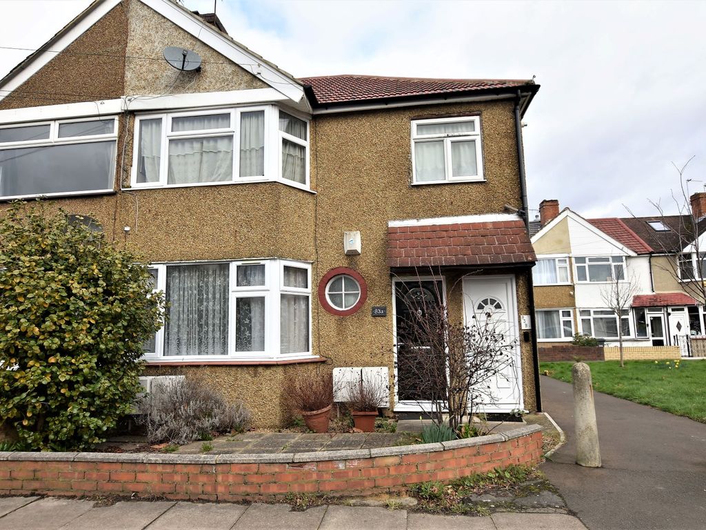 1 bed flat for sale in Saxon Avenue, Feltham, Middlesex TW13 Zoopla