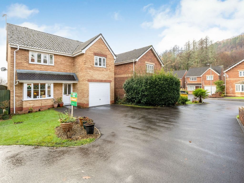 4 bed detached house for sale in Parc Penscynnor, Cilfrew, Neath SA10