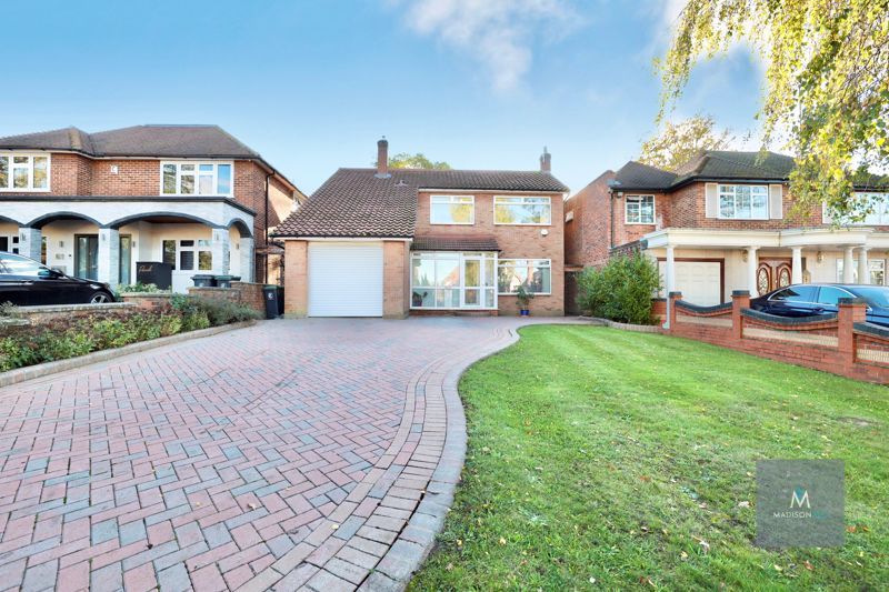 3 bed detached house for sale in Tomswood Road, Chigwell IG7 Zoopla