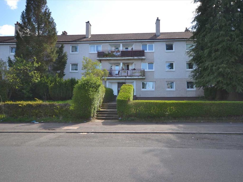 3 bed flat for sale in Arnprior Road, Castlemilk, Glasgow G45, £45,000