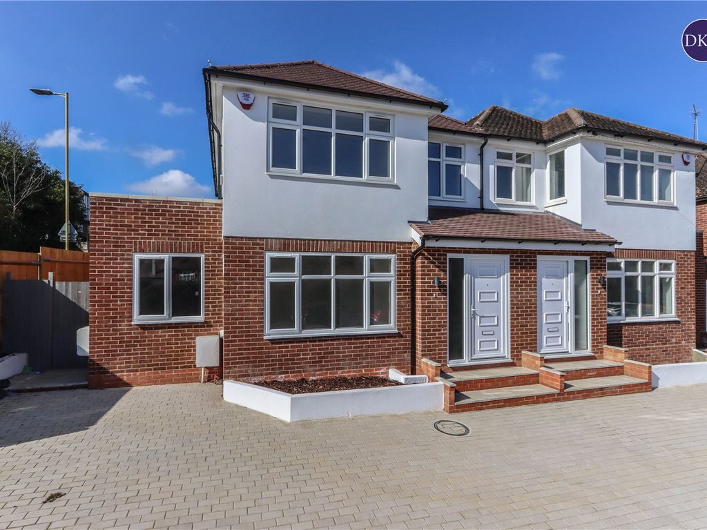 3 bed semidetached house to rent in Links Way, Croxley Green, Rickmansworth, Hertfordshire WD3