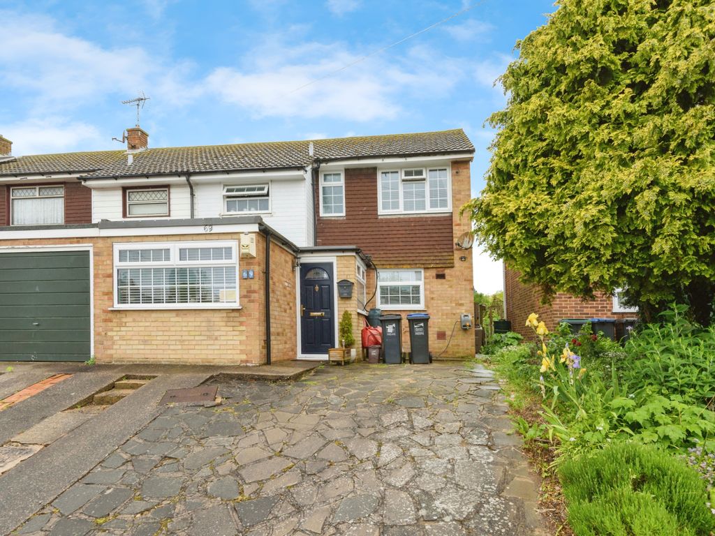 3 bed end terrace house for sale in Fairfield Road, Ramsgate CT11, £