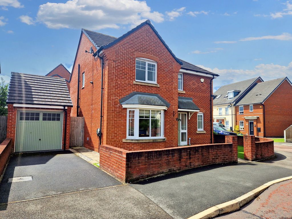 4 bed detached house for sale in Knutshaw Grove, Heywood OL10 Zoopla