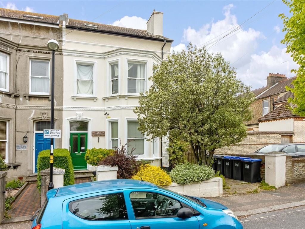 1 bed flat for sale in Oxford Road, Worthing BN11, £150,000 Zoopla