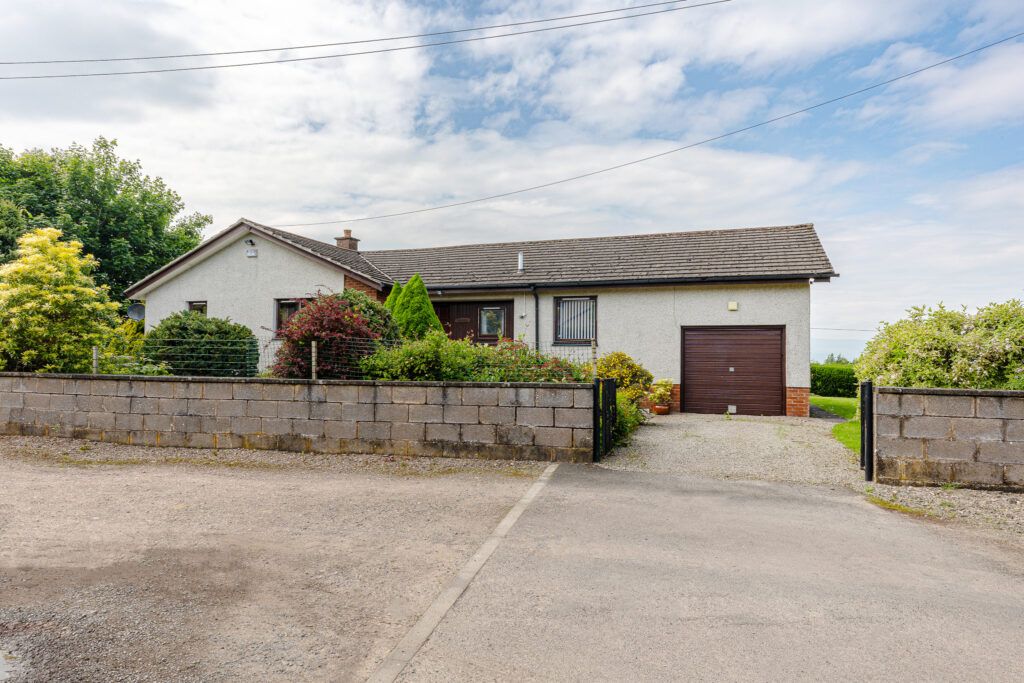 3 bed detached bungalow for sale in Upper Borland Park, Auchterarder