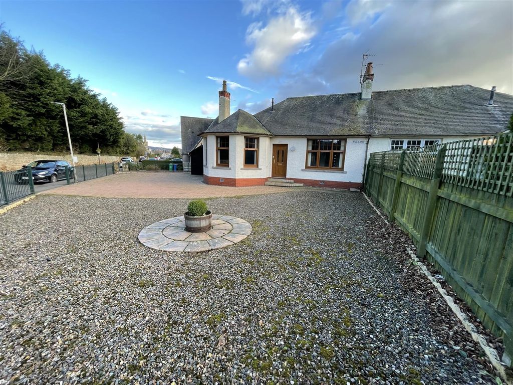 3 bed semidetached bungalow for sale in Millbank, Cupar KY15, £250,000