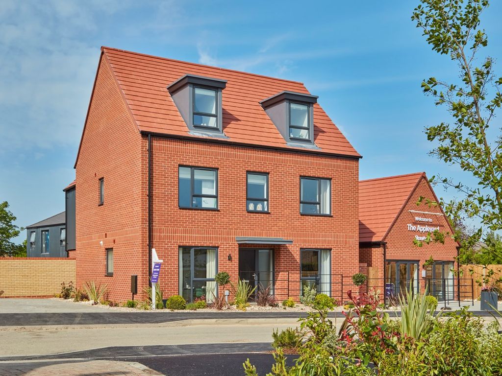 New home, 5 bed detached house for sale in Greenfield Road, Flitton