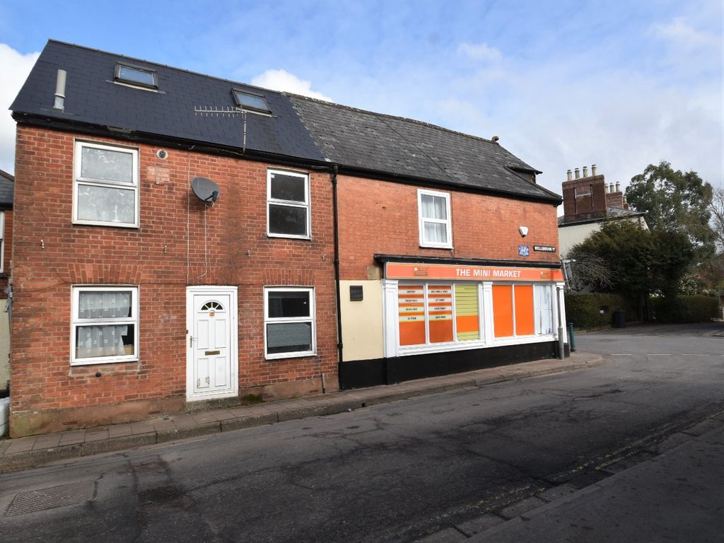 2 bed semidetached house for sale in Wellbrook Street, Tiverton, Devon