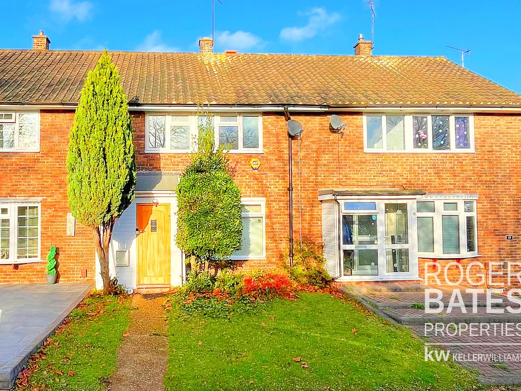 3 bed terraced house for sale in Paprills, Lee Chapel South, Basildon