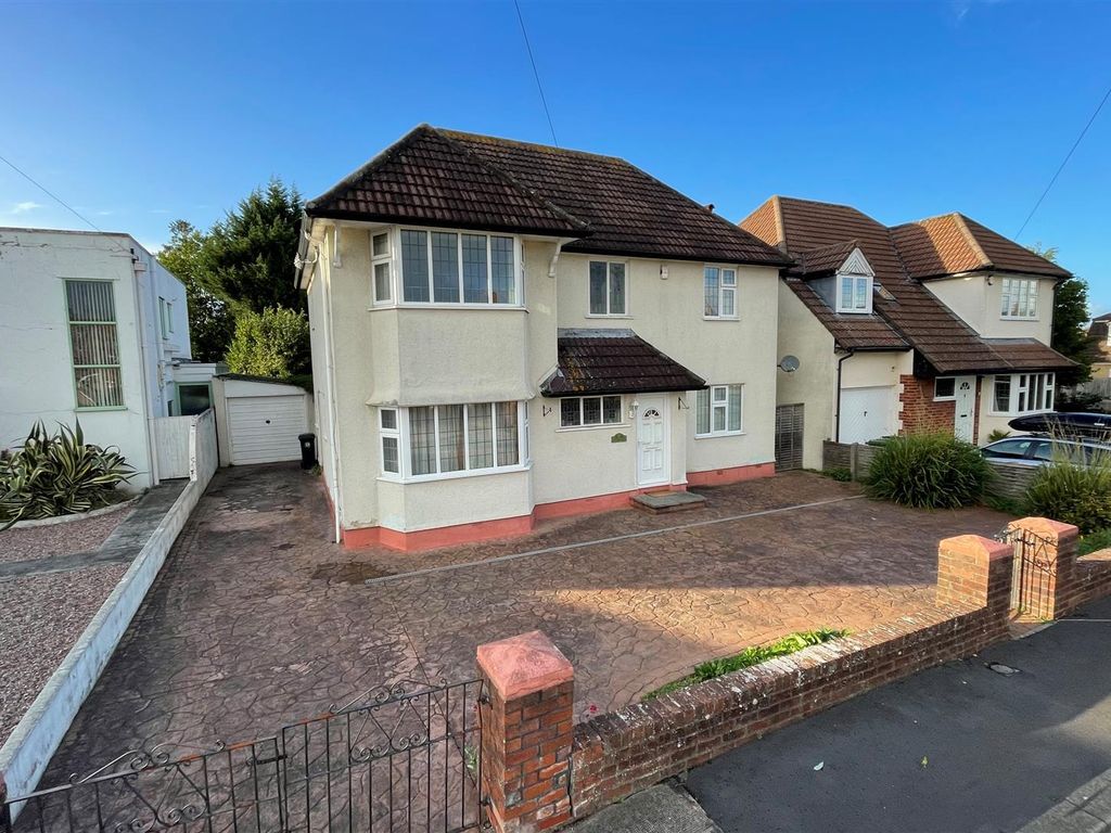 4 bed detached house for sale in Withey Close West, WestburyOnTrym