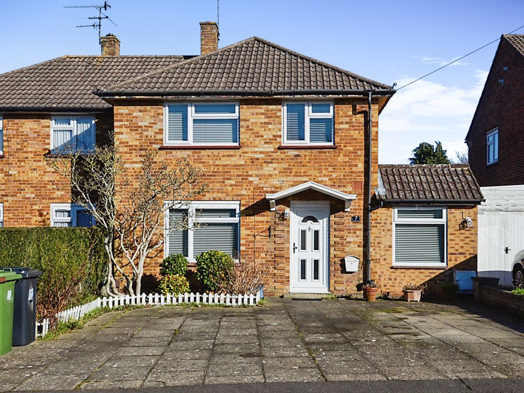 4 bed semidetached house for sale in Pentland Road, Bushey WD23, £