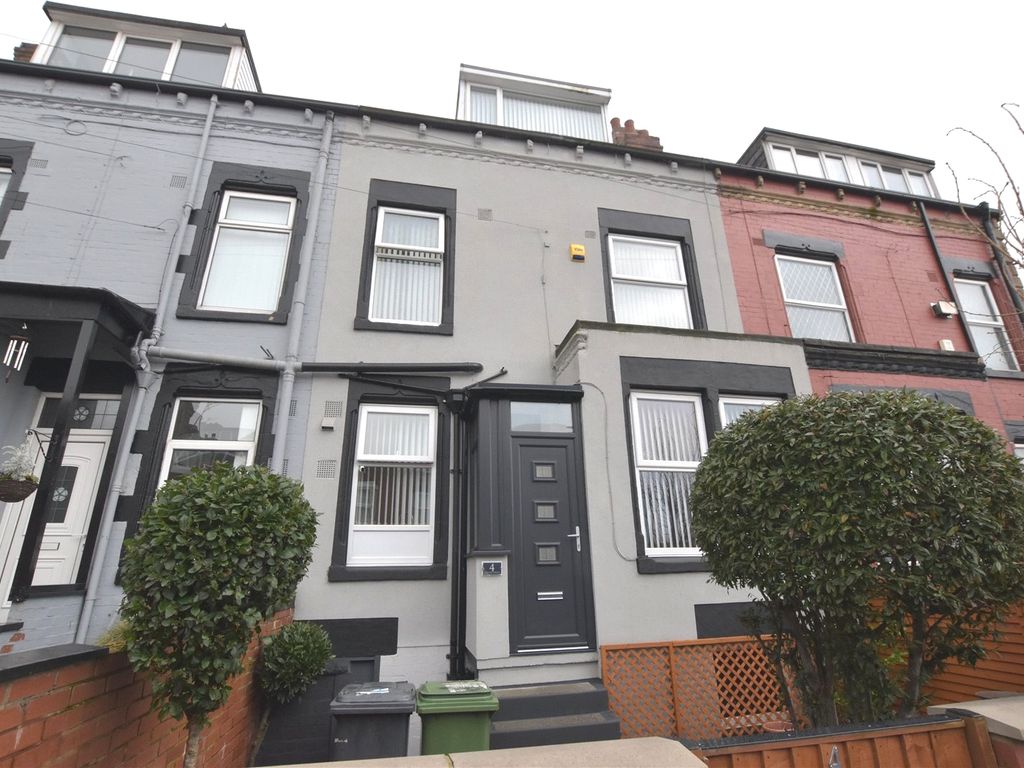 2 bed terraced house for sale in Clifton Grove, Leeds, West Yorkshire