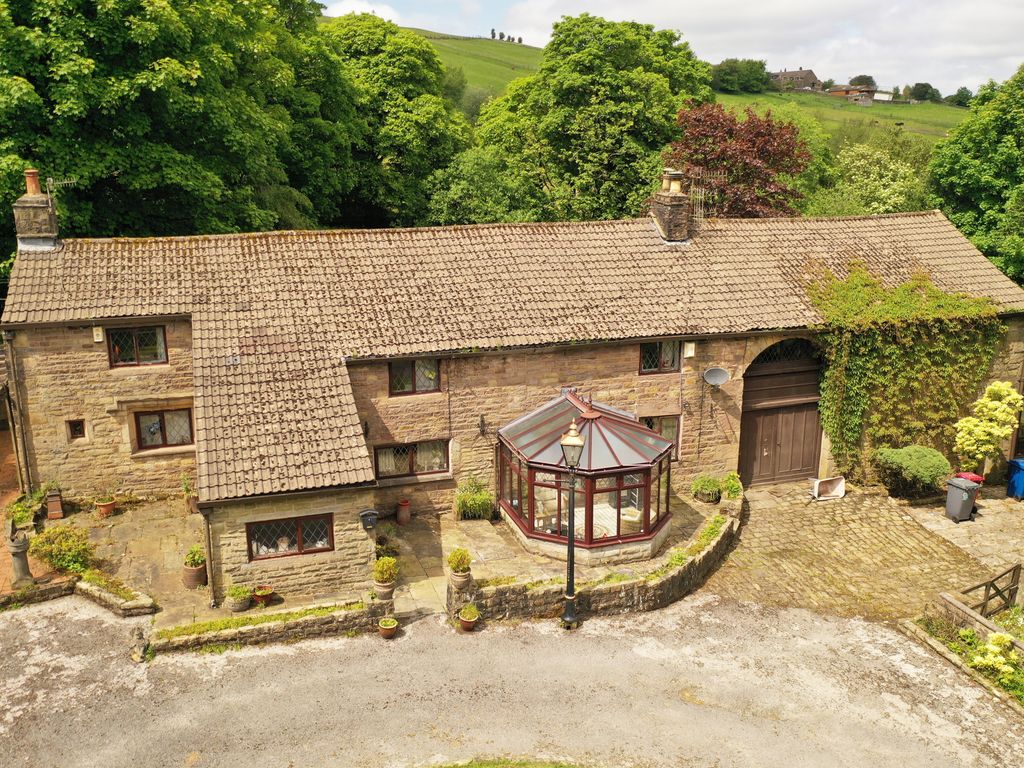 4 bed farmhouse for sale in Manor Road, Darwen BB3, £850,000 Zoopla