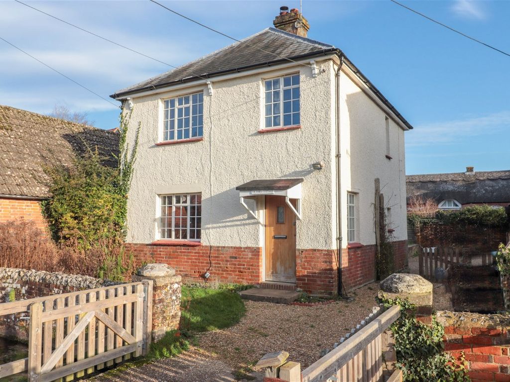 3 bed detached house for sale in Cheriton, Alresford SO24, £625,000