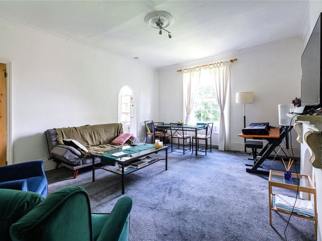 Carlton Vale, Maida Vale, London NW6  