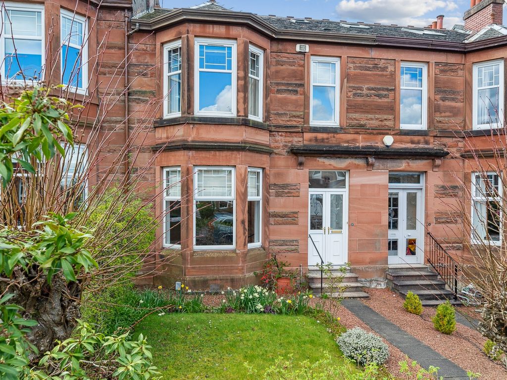 4 bed terraced house to rent in Deanwood Avenue, Netherlee, East