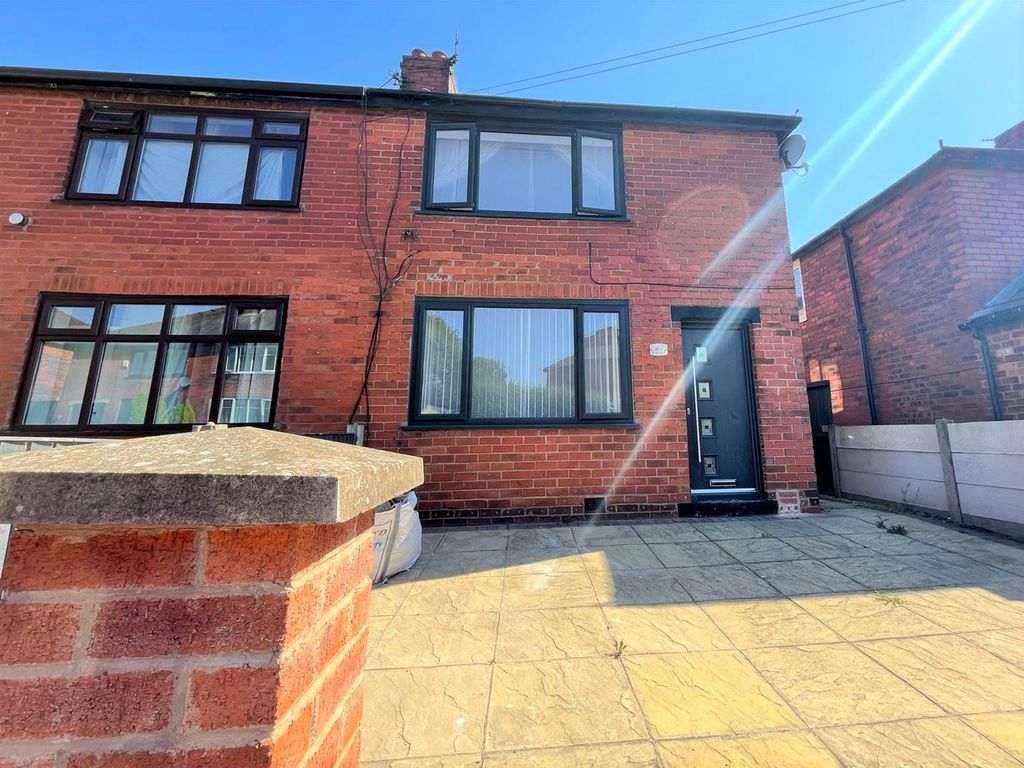 3 bed semidetached house for sale in Douglas Road, Leigh WN7 Zoopla