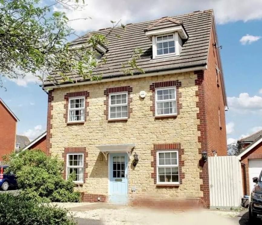 6 bed detached house to rent in Oxwich Grove, Duffryn, Newport NP10, £