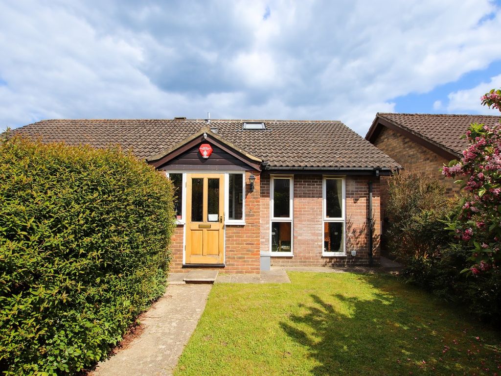 2 bed bungalow for sale in Cedar Drive, Everton, Lymington SO41 Zoopla