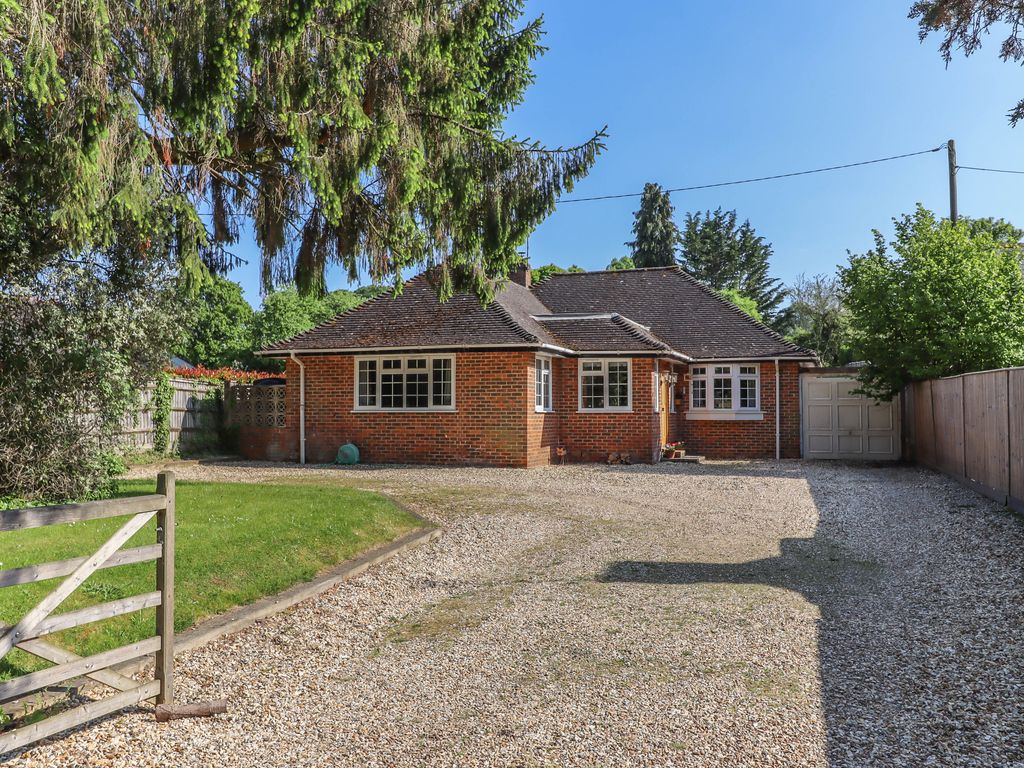 3 bed bungalow for sale in East Dean, Salisbury, Wiltshire SP5 Zoopla