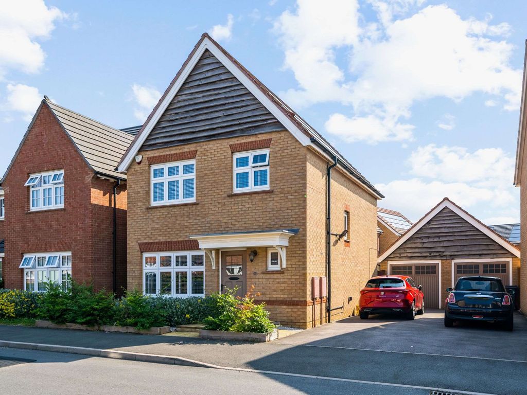 3 bed detached house for sale in Kinsley Road, Hamilton, Leicester LE5