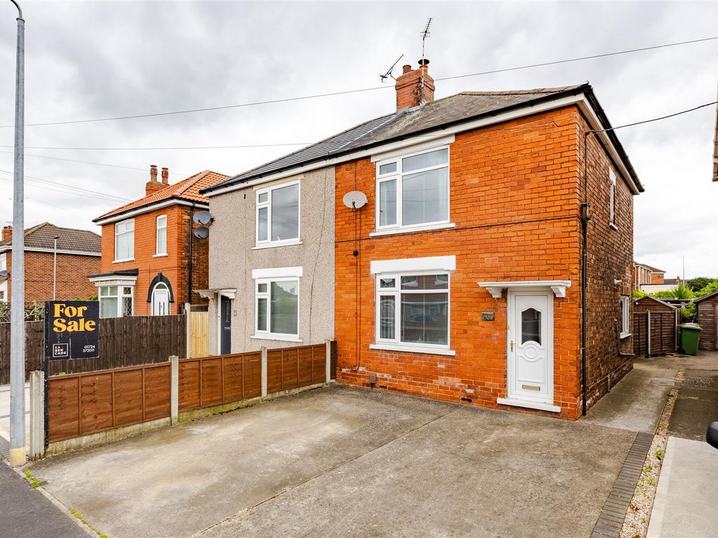 2 bed semidetached house for sale in Churchfield Road, Scunthorpe DN16