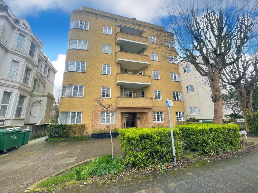 1 bed flat for sale in 7 Quain Court, Sandgate Road, Folkestone, Kent