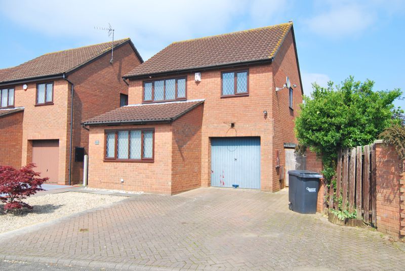 4 bed detached house for sale in Penny Close, Longlevens, Gloucester